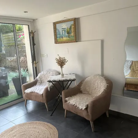 Maison Bord De Seine 招待所